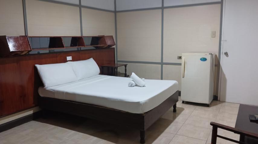 אנגלס 2 Hotel Saleh מראה חיצוני תמונה