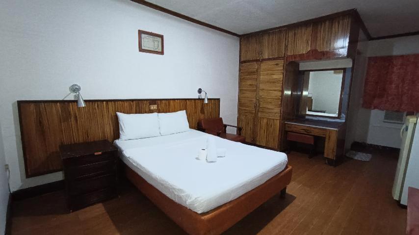 אנגלס 2 Hotel Saleh מראה חיצוני תמונה