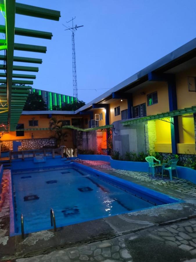 אנגלס 2 Hotel Saleh מראה חיצוני תמונה