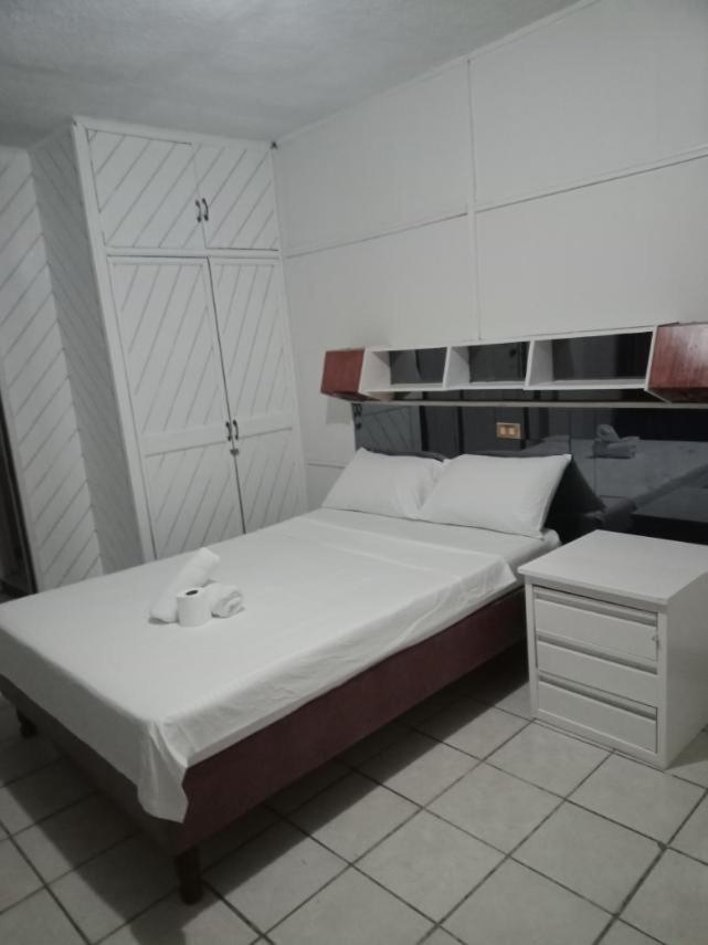 אנגלס 2 Hotel Saleh מראה חיצוני תמונה