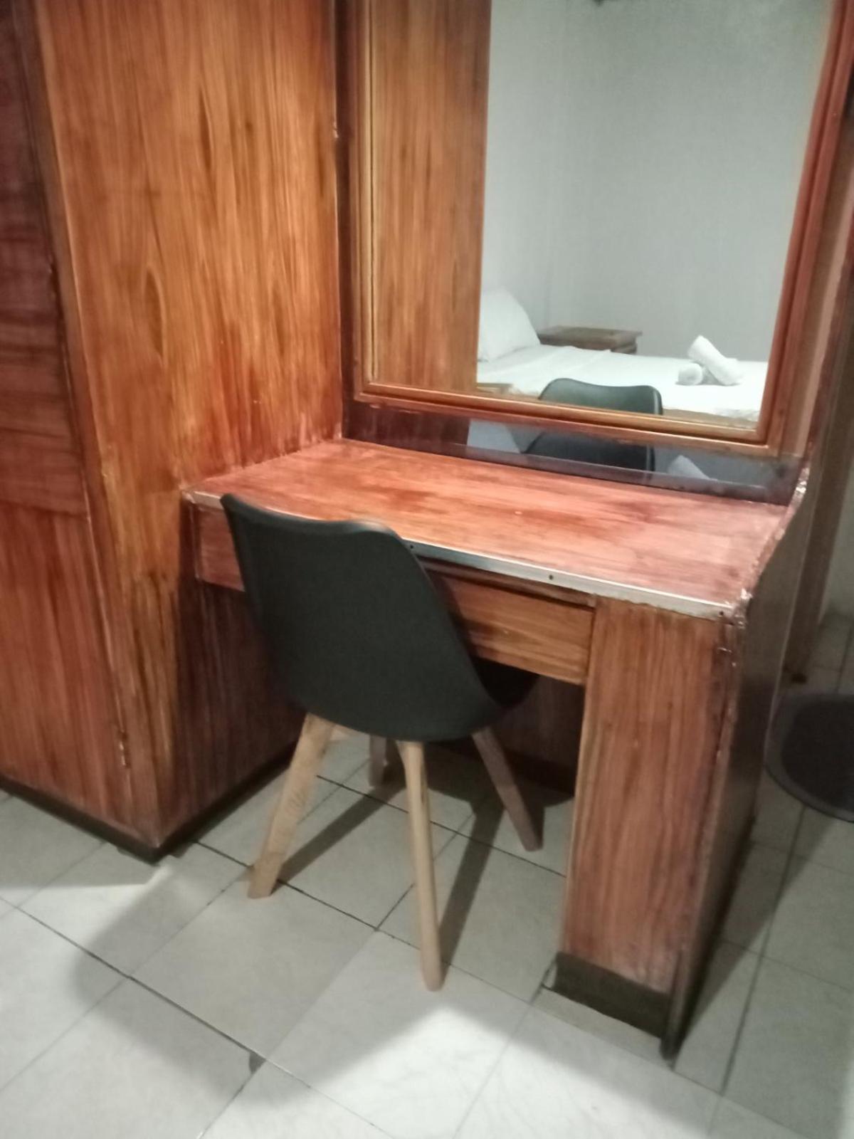 אנגלס 2 Hotel Saleh מראה חיצוני תמונה