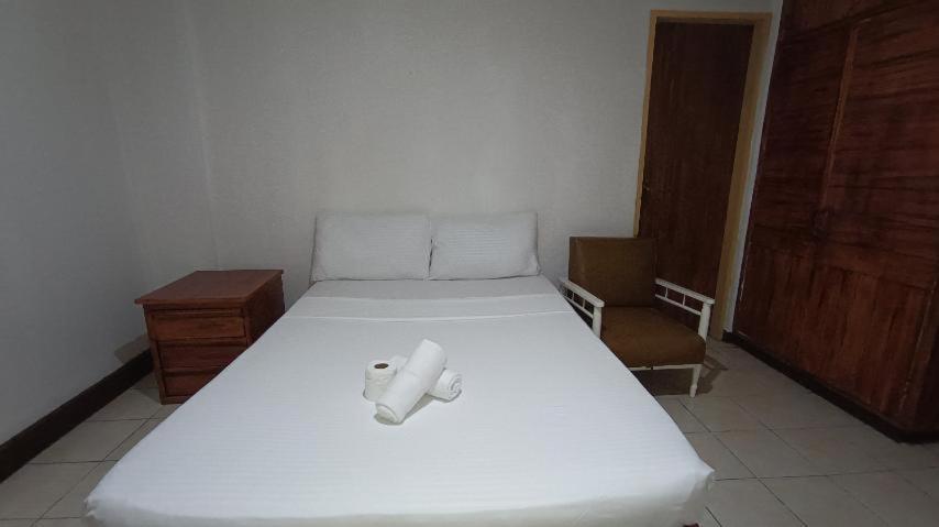 אנגלס 2 Hotel Saleh מראה חיצוני תמונה
