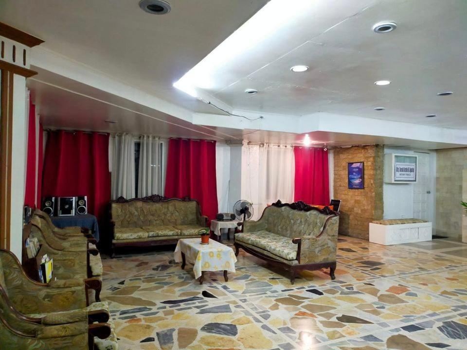 אנגלס 2 Hotel Saleh מראה חיצוני תמונה