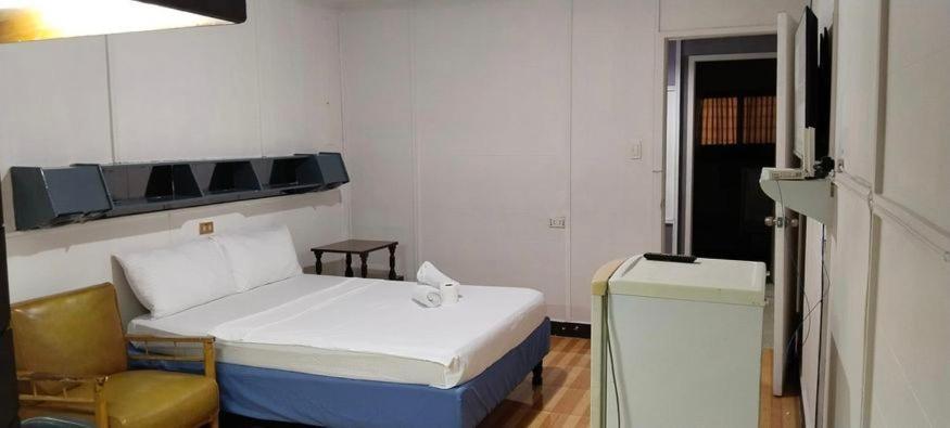 אנגלס 2 Hotel Saleh מראה חיצוני תמונה