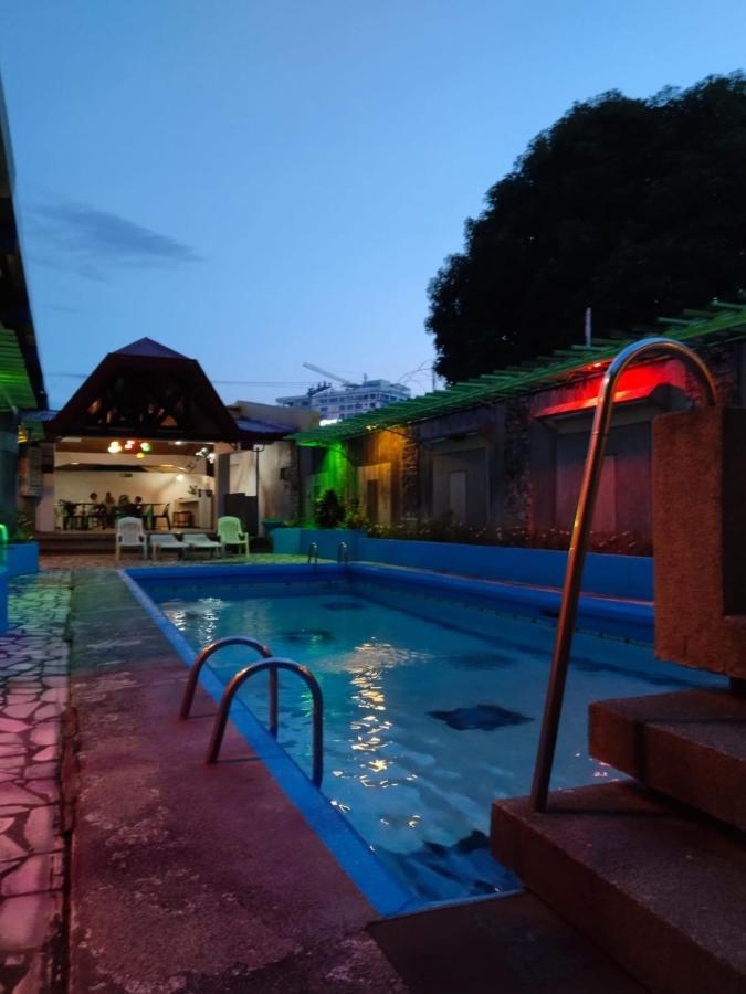 אנגלס 2 Hotel Saleh מראה חיצוני תמונה