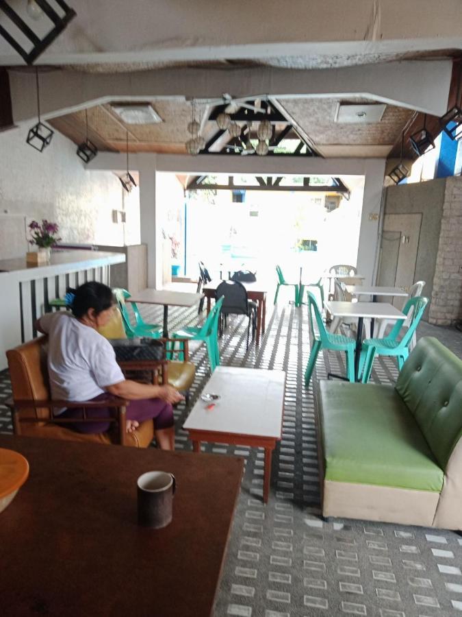 אנגלס 2 Hotel Saleh מראה חיצוני תמונה